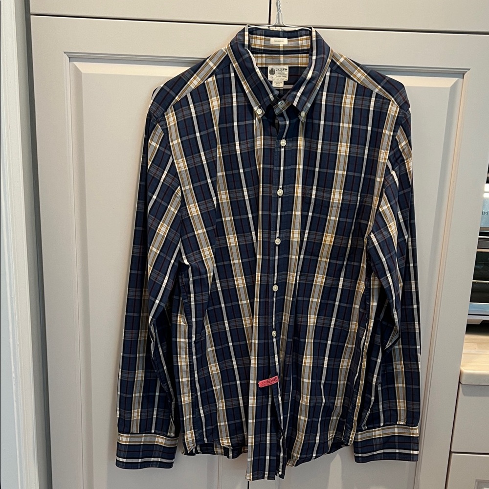 J.Crew Navy and Cream Plaid Button Down Shirt w. 2x. Men’s large slim fit cotton